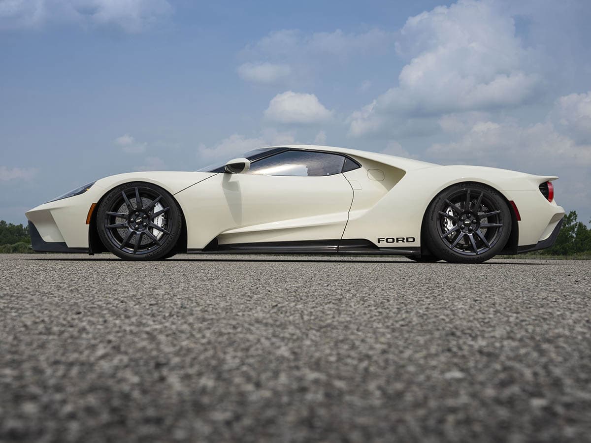2022 ford gt heritage edition side view