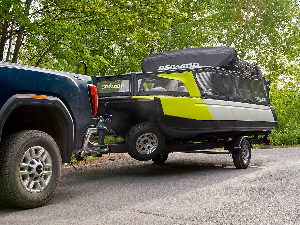 2022 sea doo pontoon easy to carry