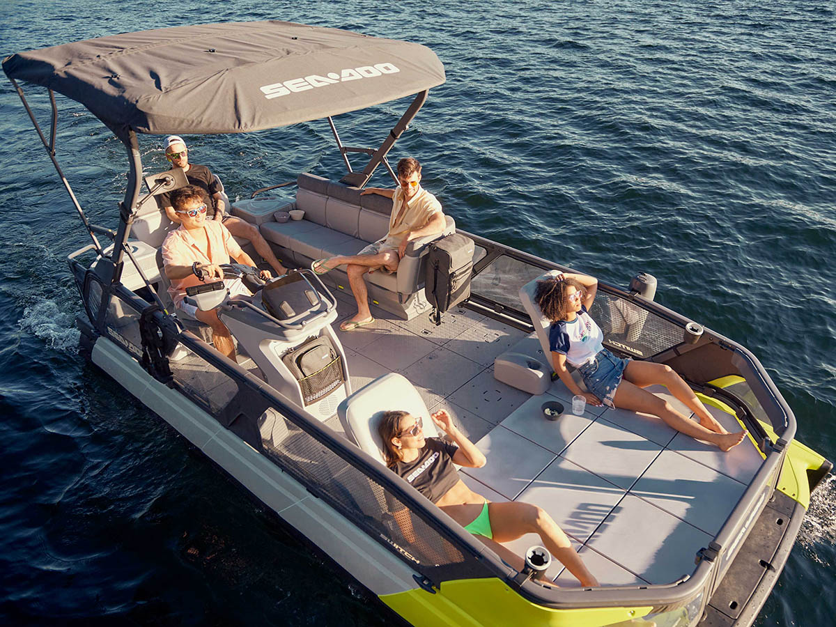 2022 sea doo pontoon sunbath