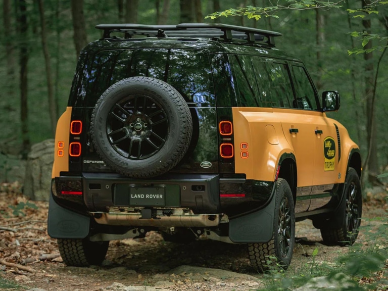 Land rover trophy