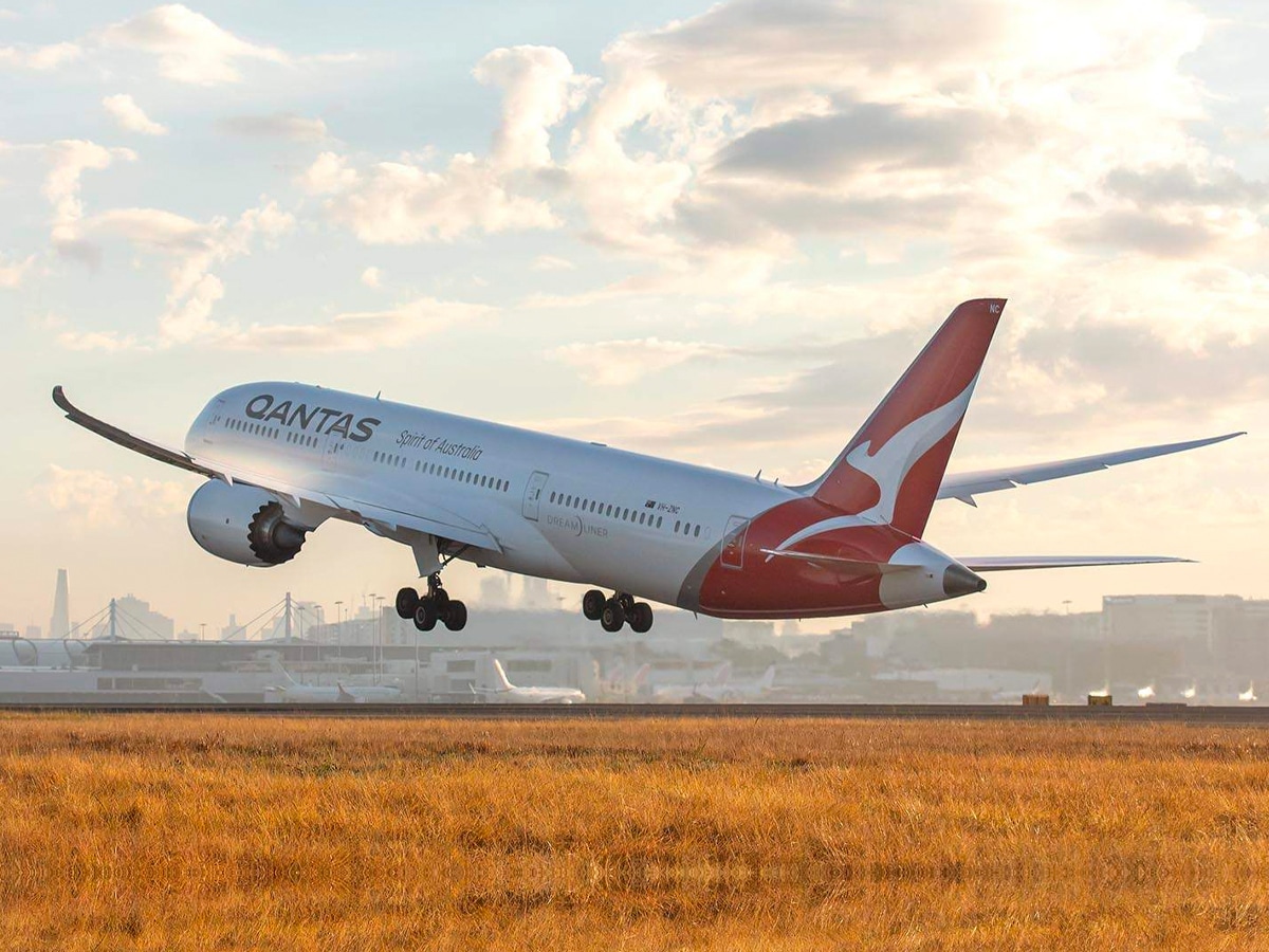 Qantas prizes for vaccinated aussies