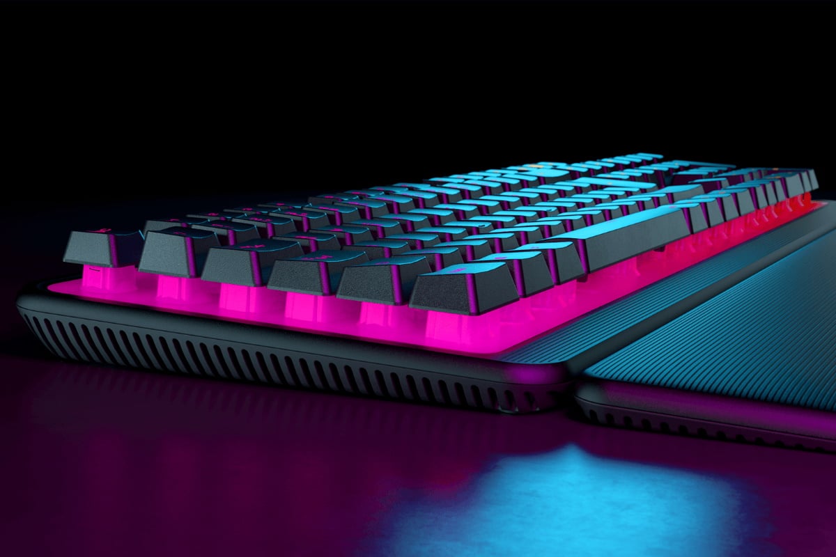 Roccat Magma Gaming Keyboard Review: Shining Bright | Man of Many