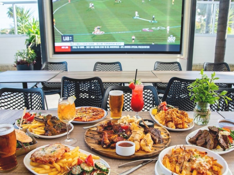 12 best pubs in Perth to wet your whistle Man of Many