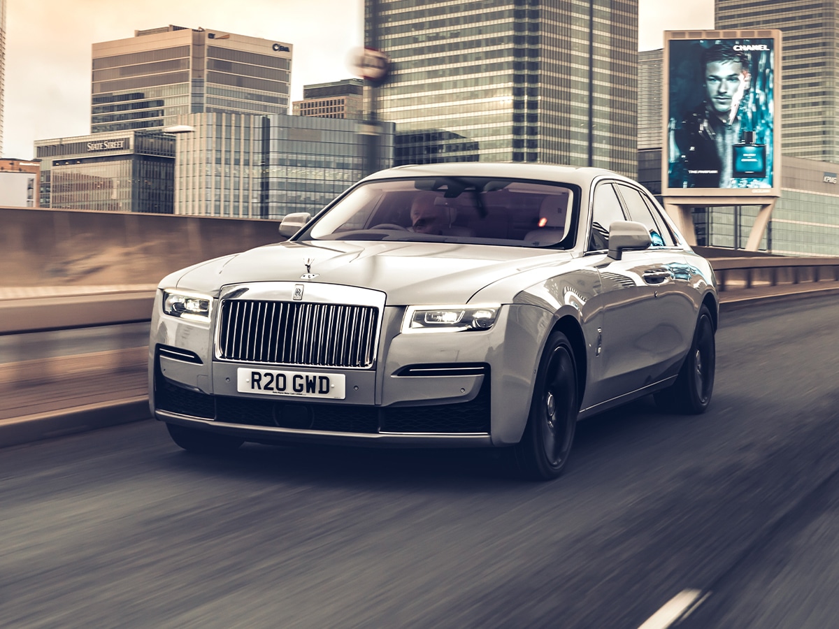 Rolls-Royce claims its new entry-level 2021 Ghost sedan is 'post opulence'  - The Globe and Mail