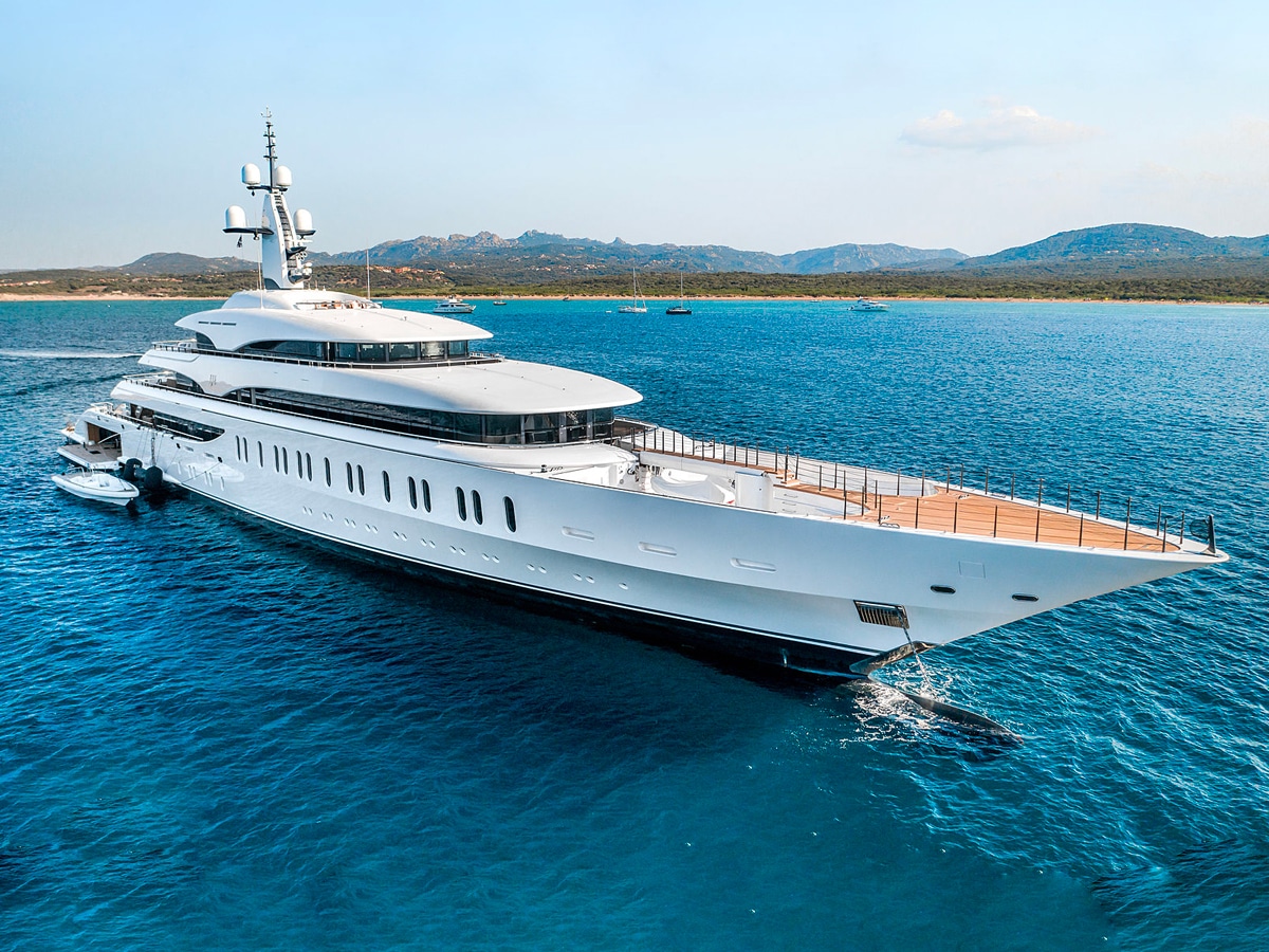 packer superyacht