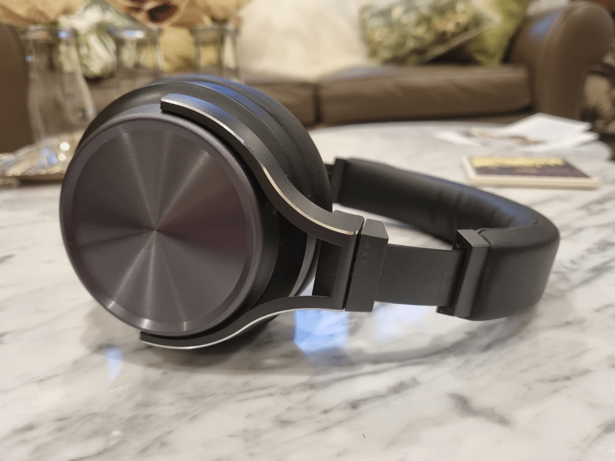 Corsair Virtuoso RGB Wireless XT review: The obvious upgrade for PS5 gamers