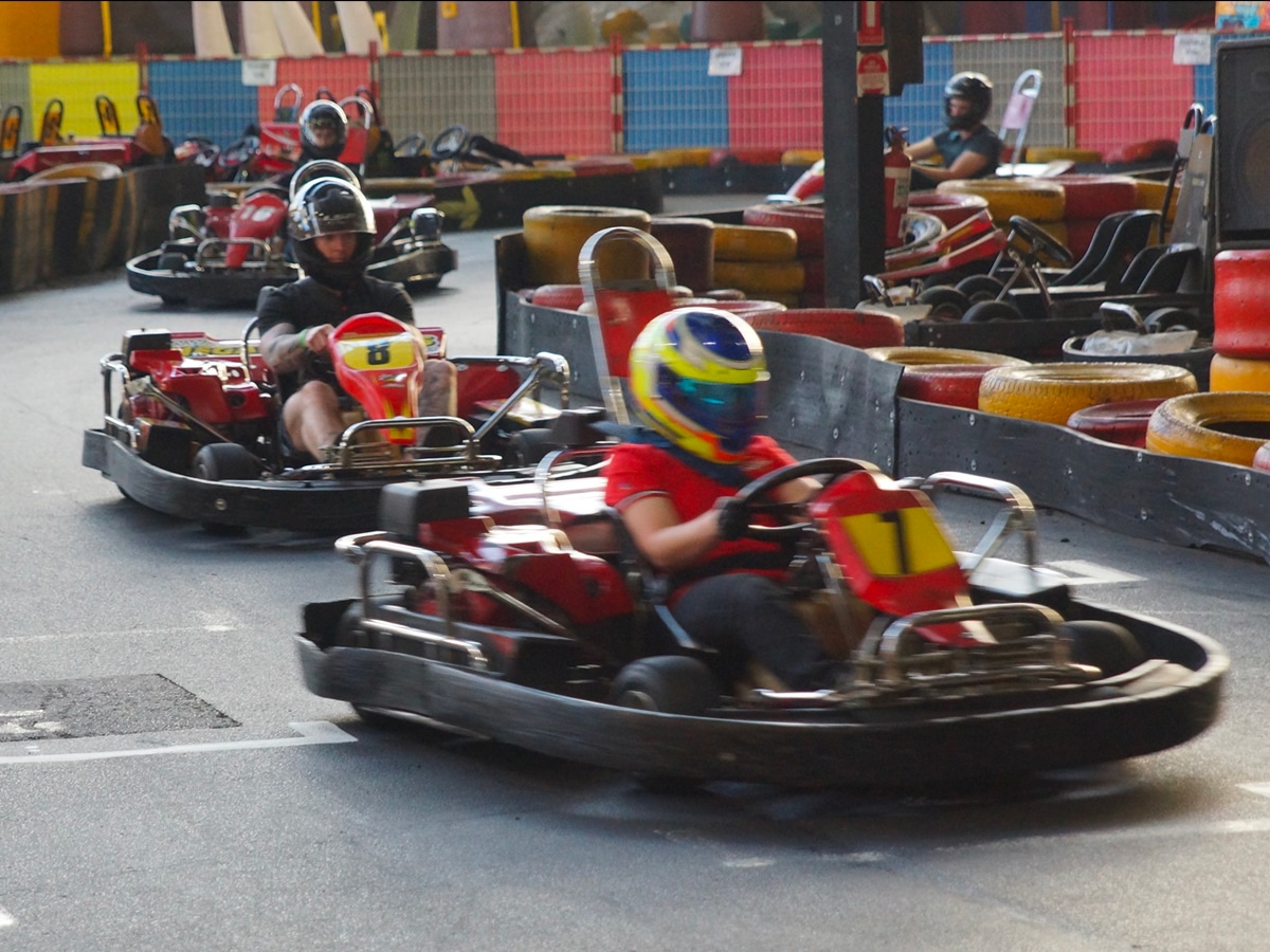 Mega fast karts