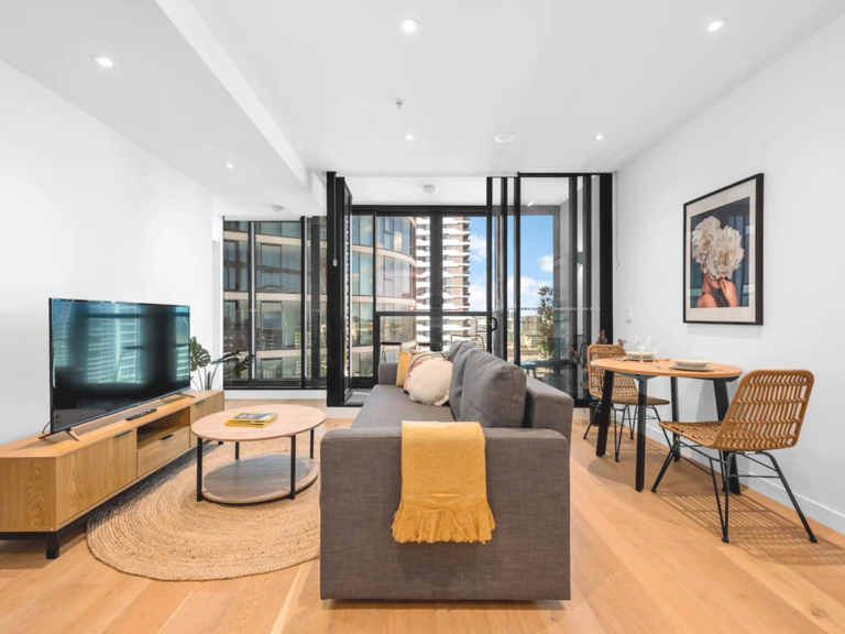 17 Best Airbnbs in Brisbane For Your Next Getaway | Man of Many