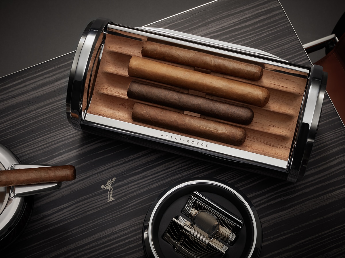 Rolls royce whisky and cigar chest 3