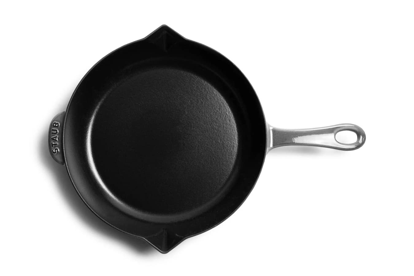 staub cast iron pan
