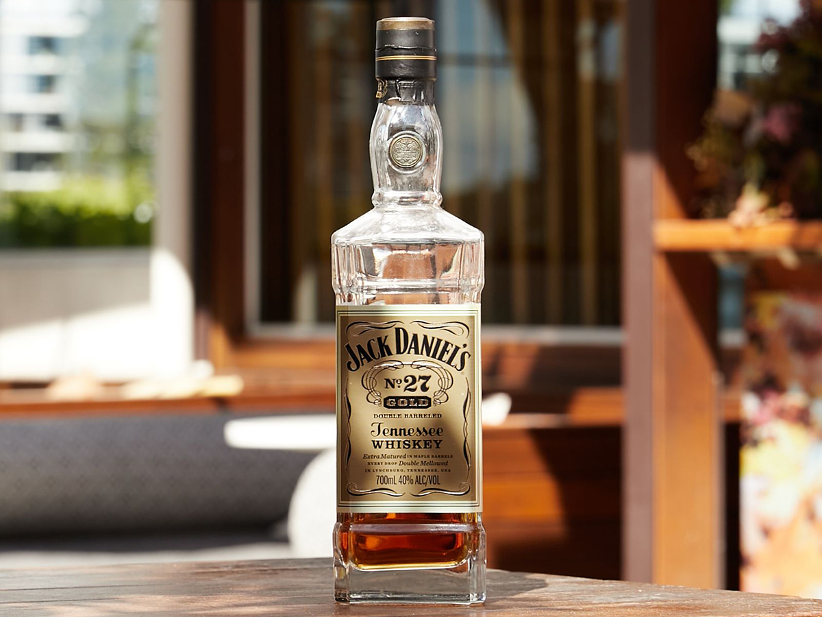 jack daniels no 27 gold double barreled whiskey