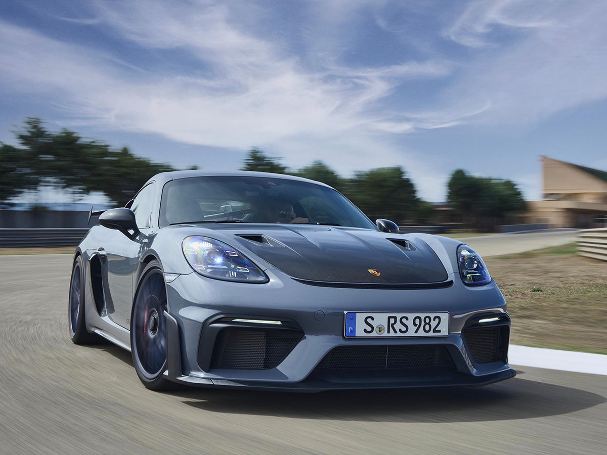 Porsche cayman gt4 rs front end on tracks