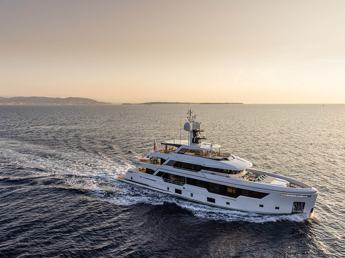 Rosetti 38m exp my emocean running
