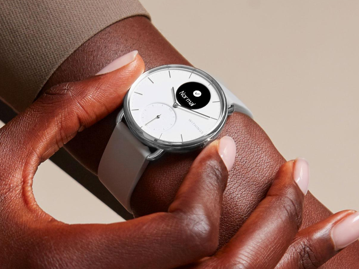 Christmas gift guide mum withings scanwatch
