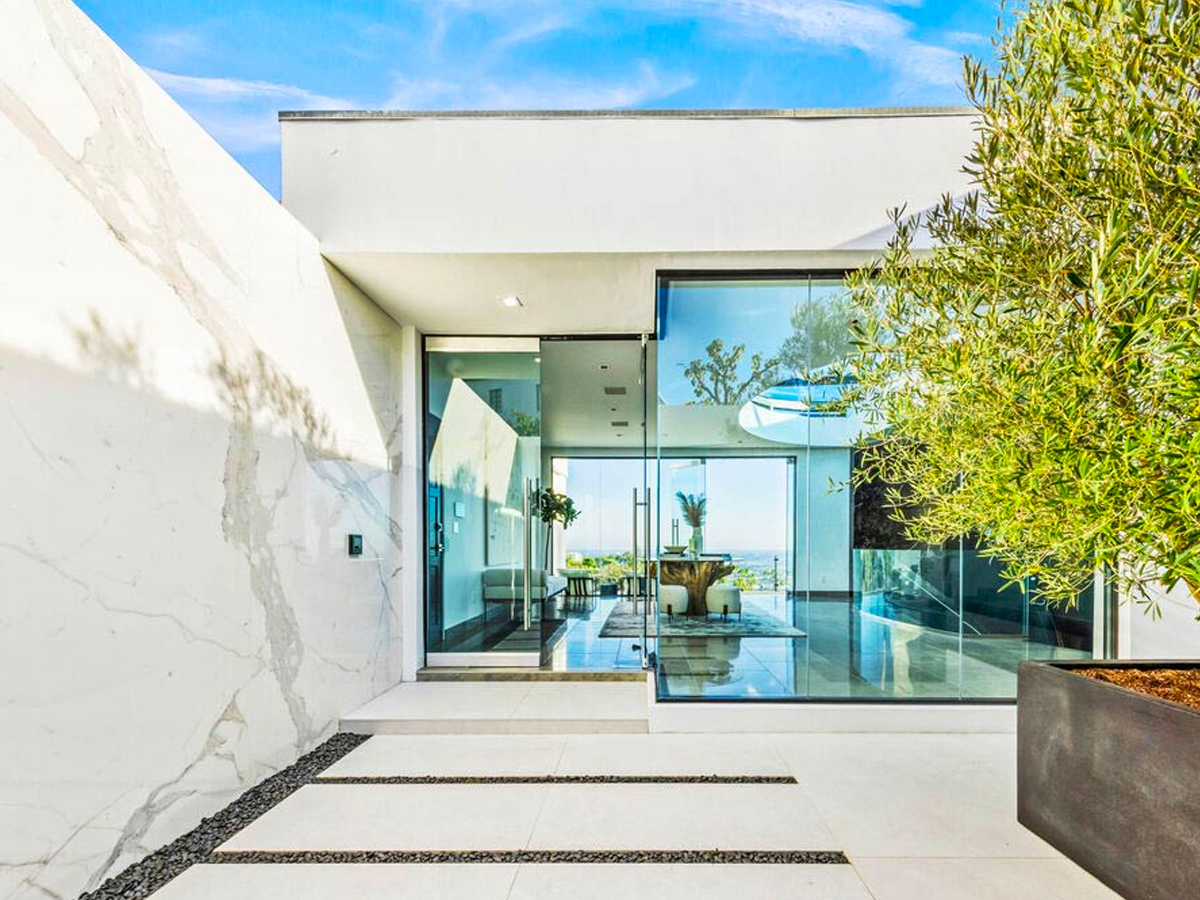 14 diddy la home for sale