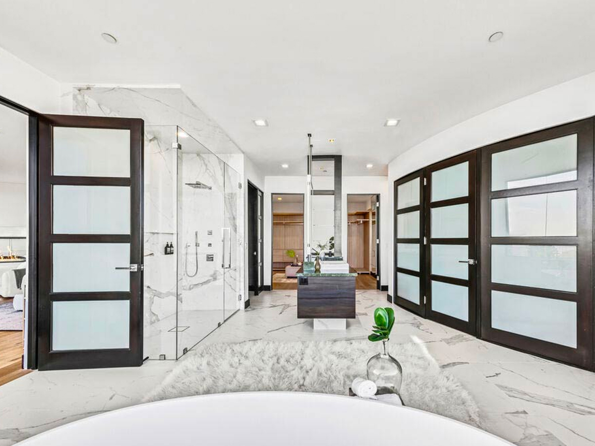 8 diddy la home for sale
