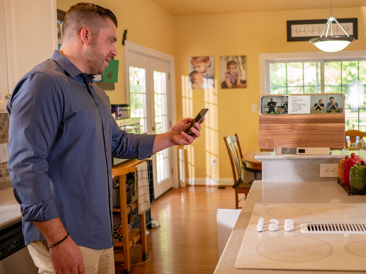 BLOK Smart Cutting Board Can Teach You How to Cook