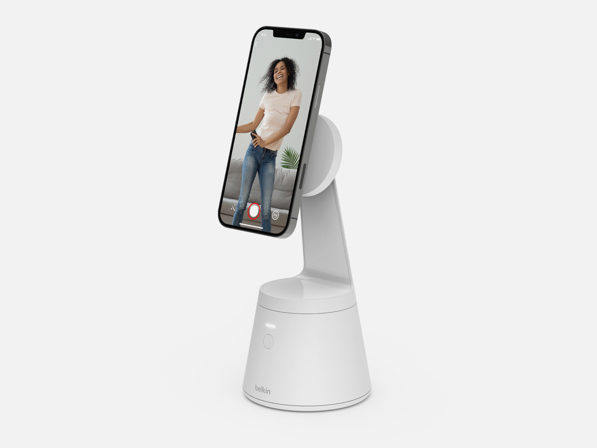 Belkin magnetic phone mount with face tracking