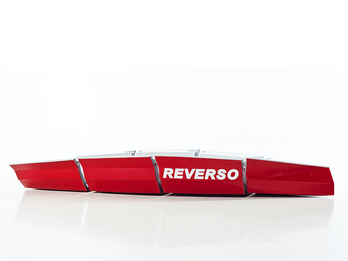 Sail reverso folding sailboat red