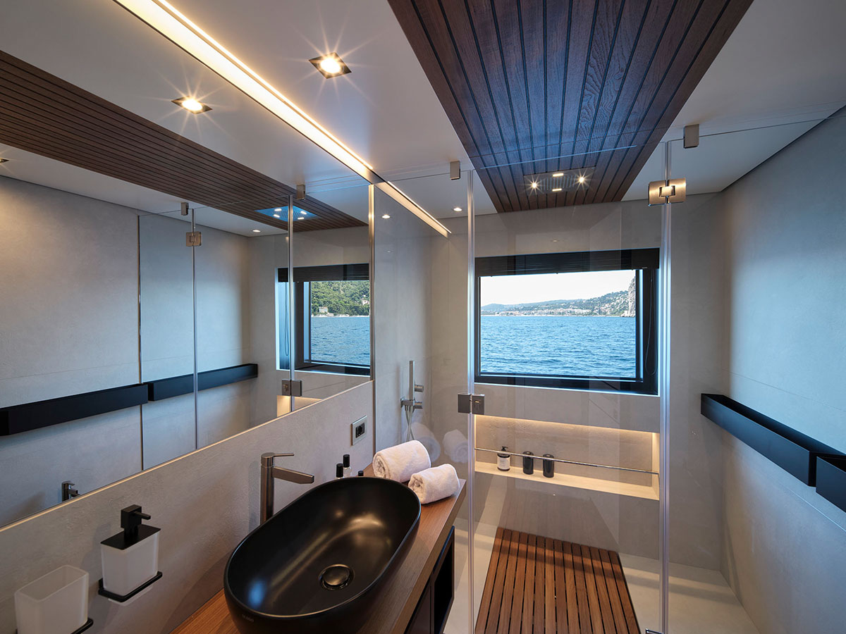 Wally yacht bathroom
