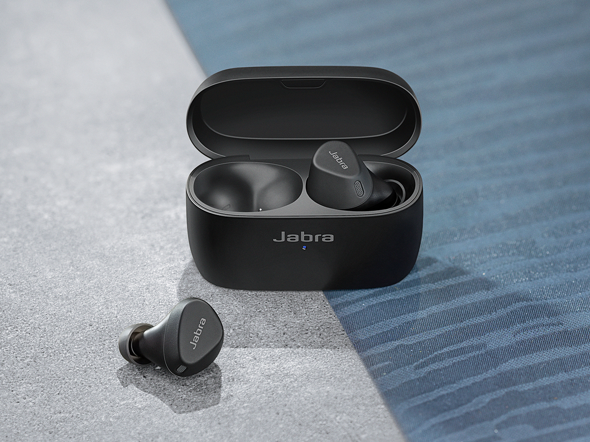 8 jabra elite 4 active true wireless earbuds