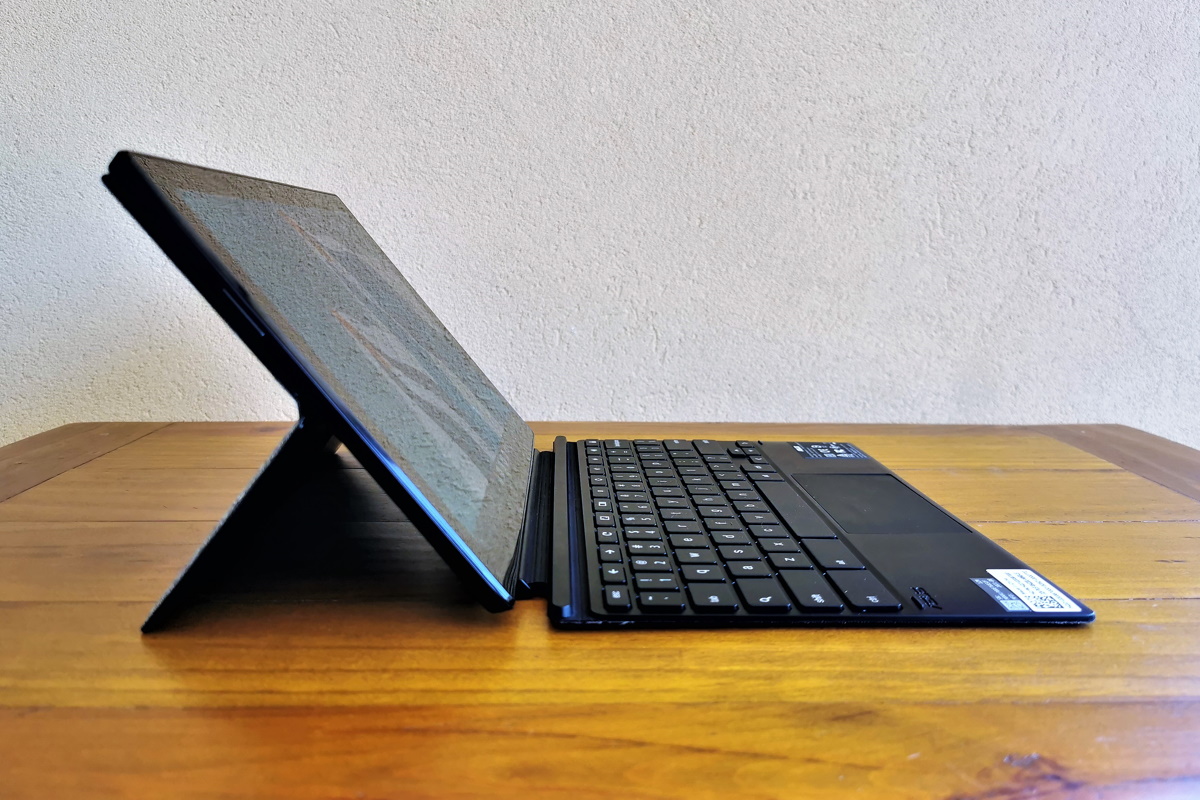 ASUS Chromebook Detachable CM3 Review | Man of Many