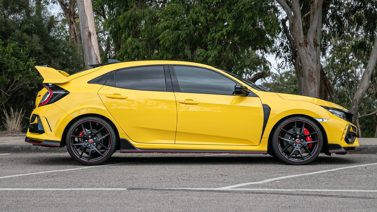 2021 honda civic type r limited edition side profile