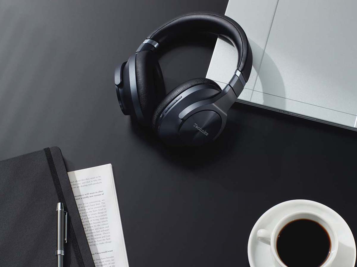 Technics eah a800 noise cancelling wireless over ear headphones lifestyle