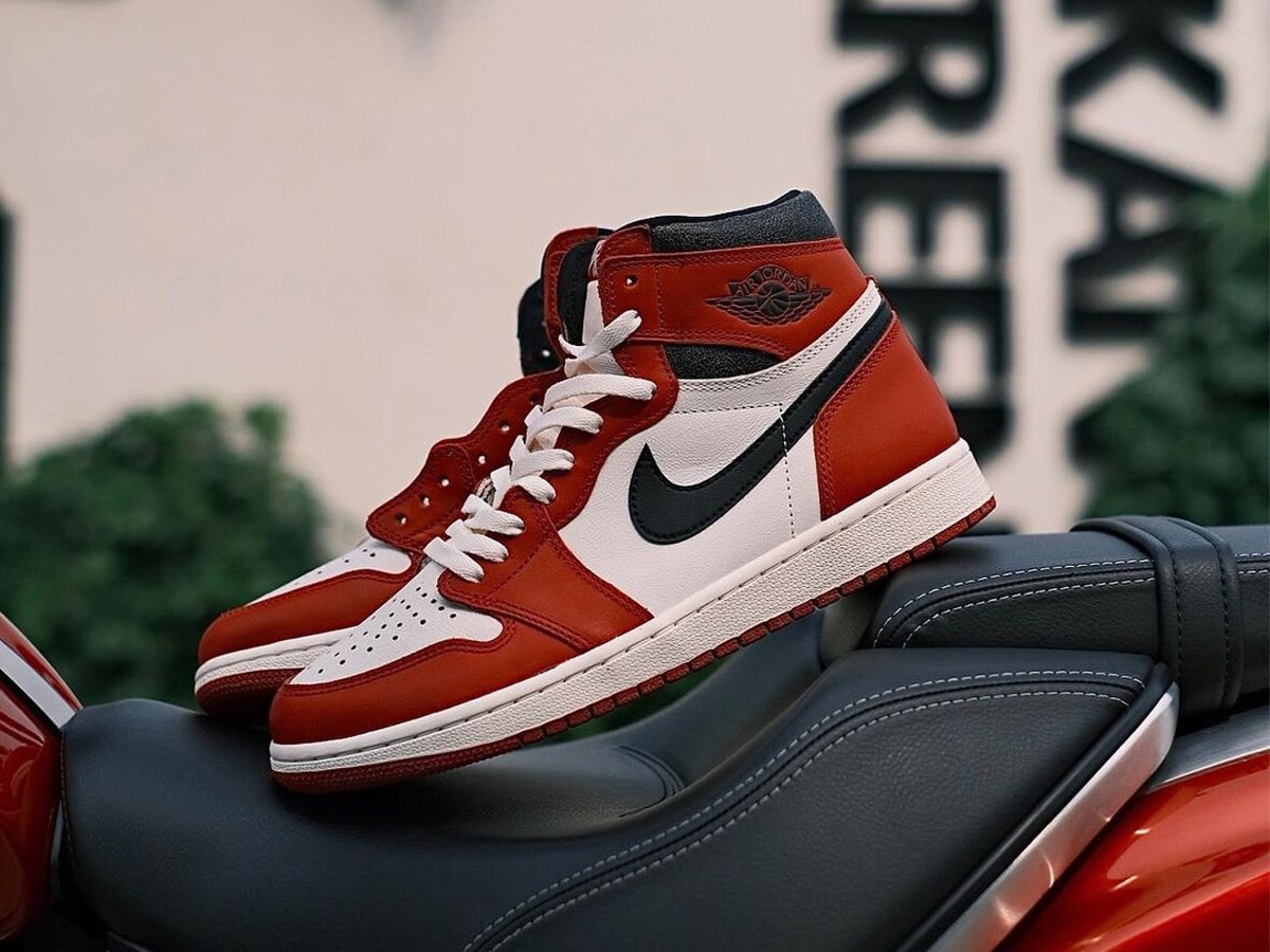 mass Station span Air Jordan 1 High 'Lost and Found' Release Information | Man of Many