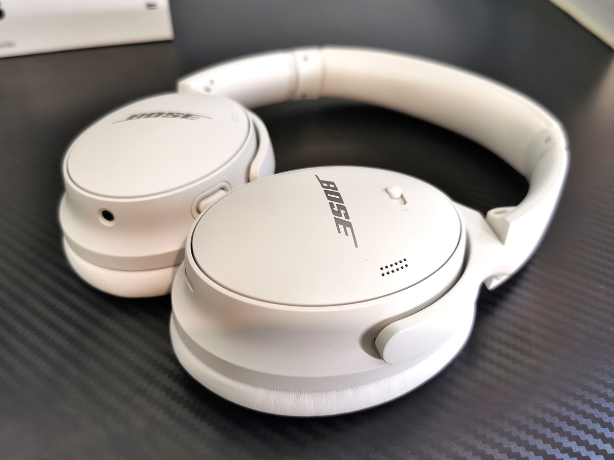 新品・未開封] BOSE QUIETCOMFORT 45 White-