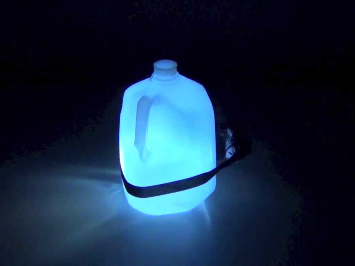 Bottle light