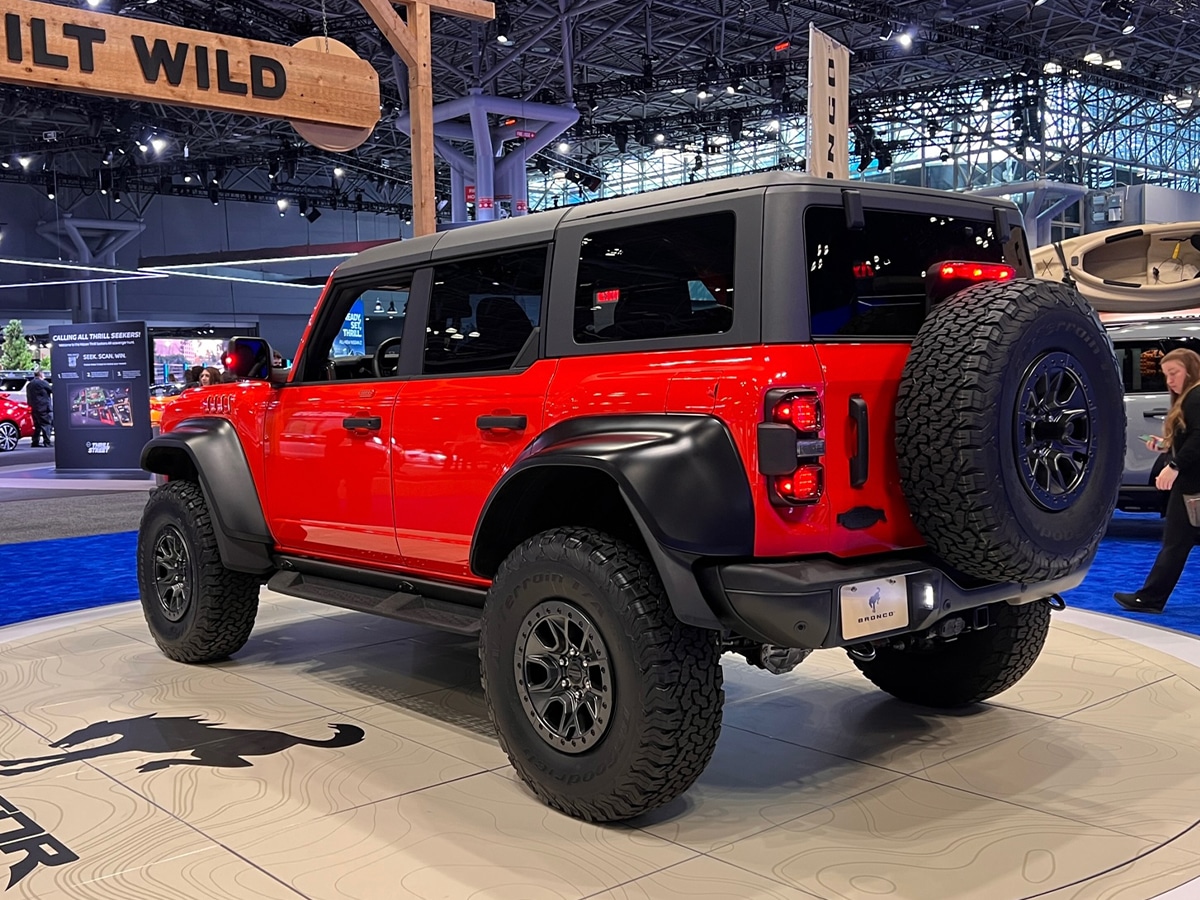 Ford bronco raptor 1