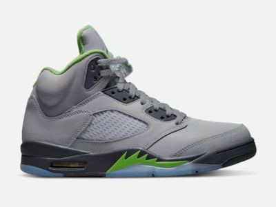 Sneaker News #58 - Air Jordan Revives the Night-Ready 'Green Bean'