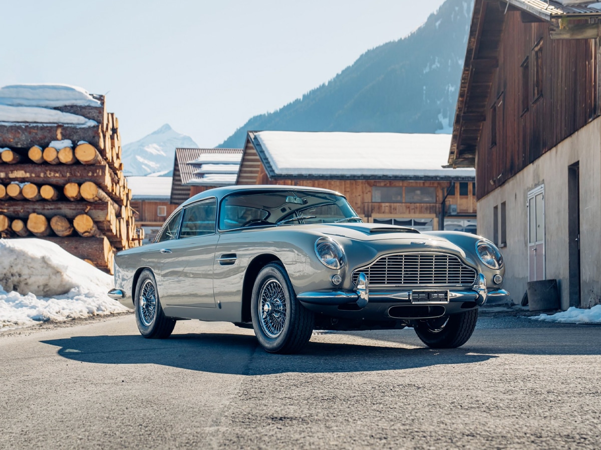 Sean connerys aston martin db5 feaure