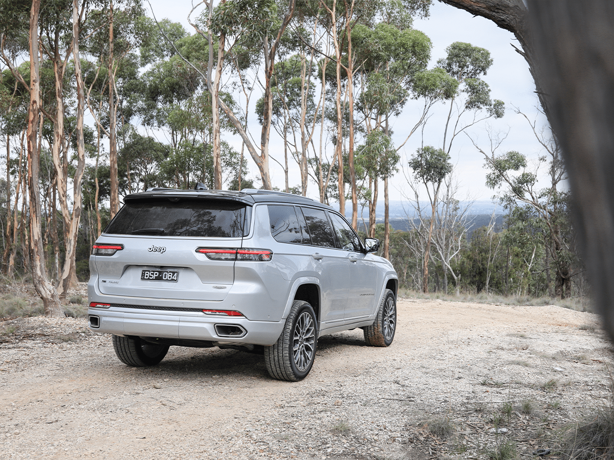 Jeep grand cherokee l rear end