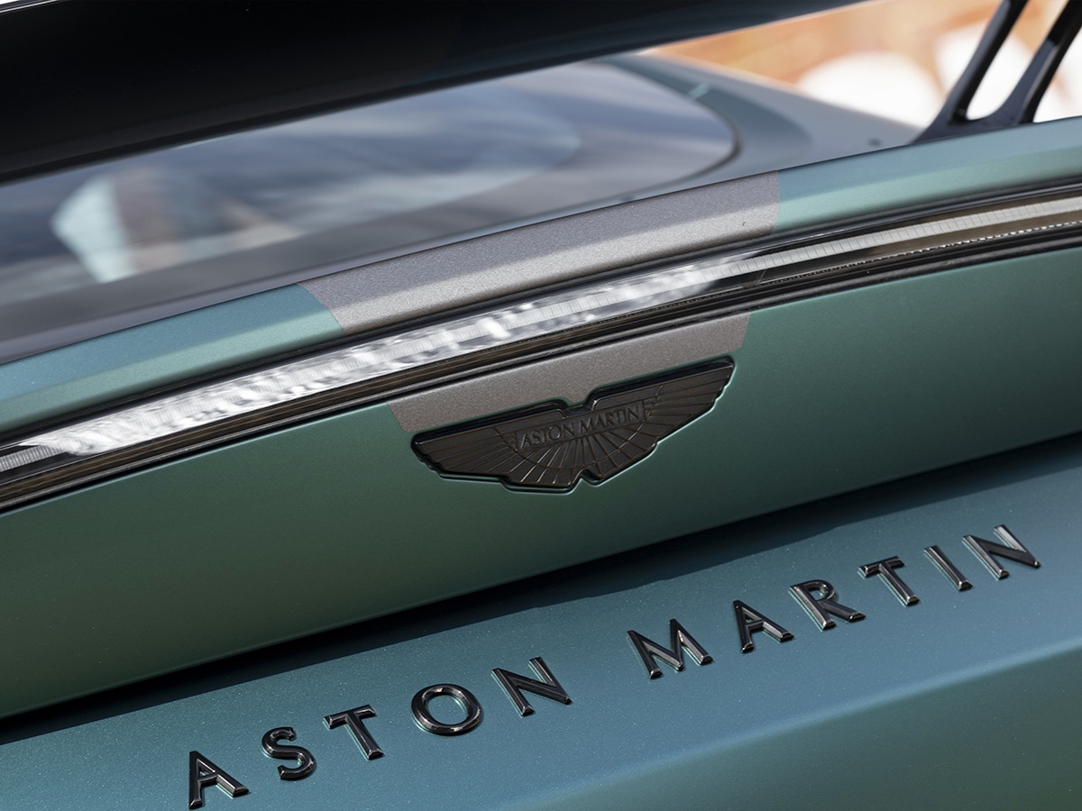 Aston martin vantage f1 edition 2