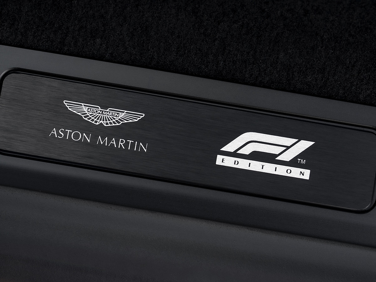 Aston martin vantage f1 edition 7