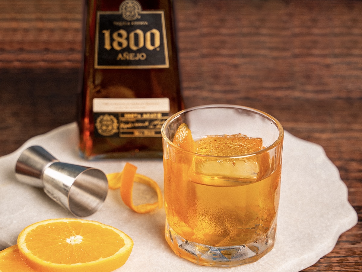 1800 tequila cinnamon smoked old fashioned 1