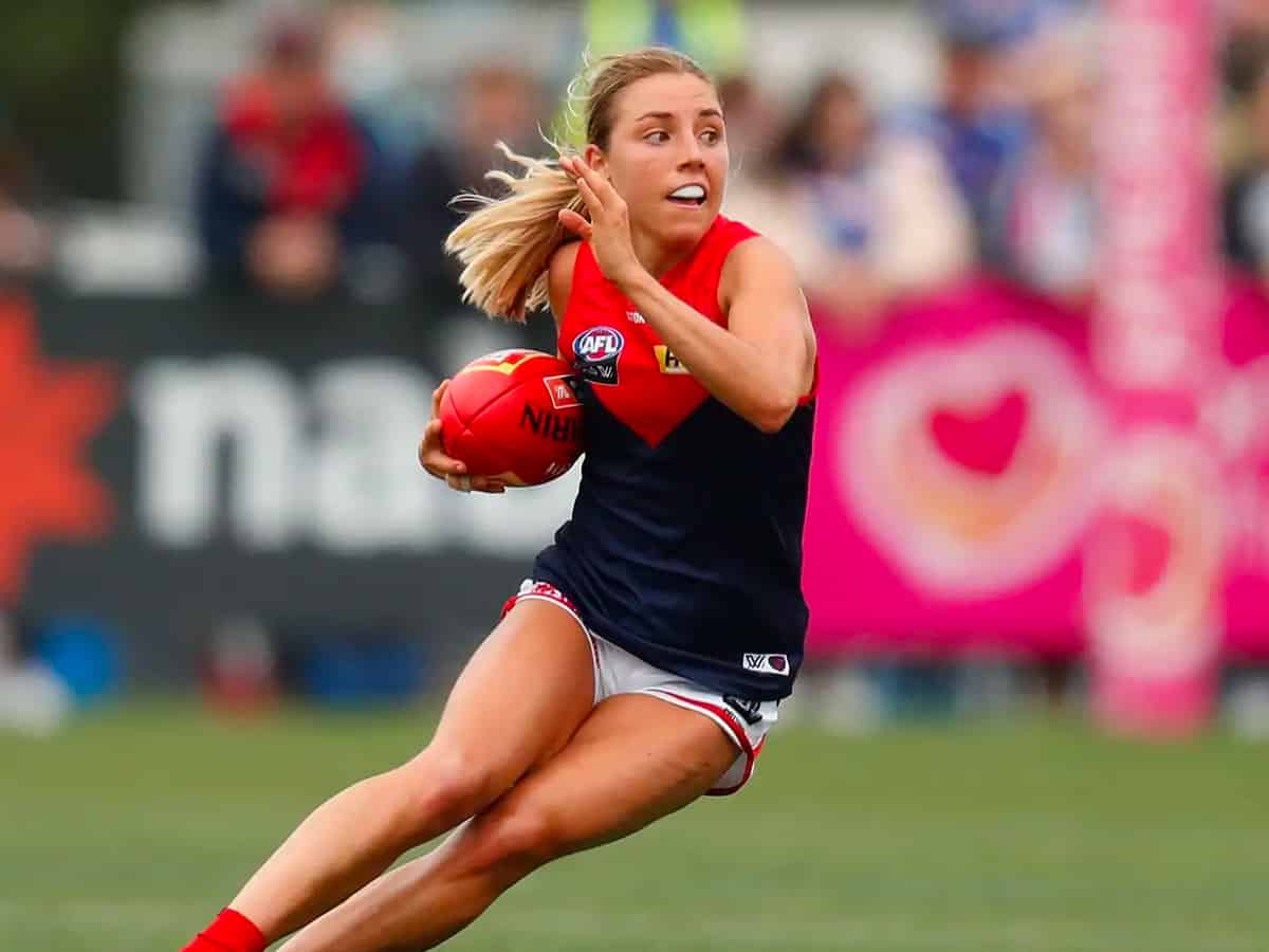 Melbournes eliza mcnamara in action against the western bulldogs in r4 2021 picture afl photos