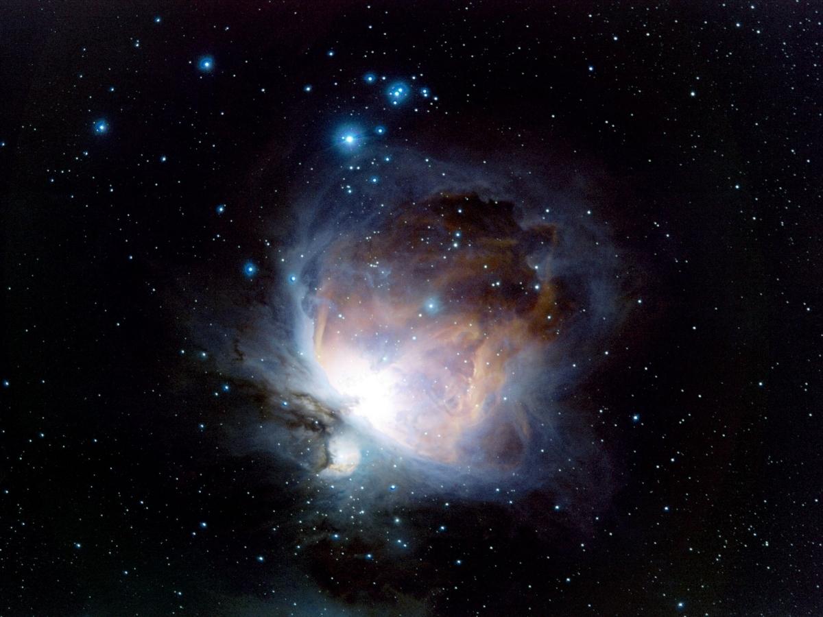 Through the huntsman telescope orion nebula credit sarah caddy phd candidate