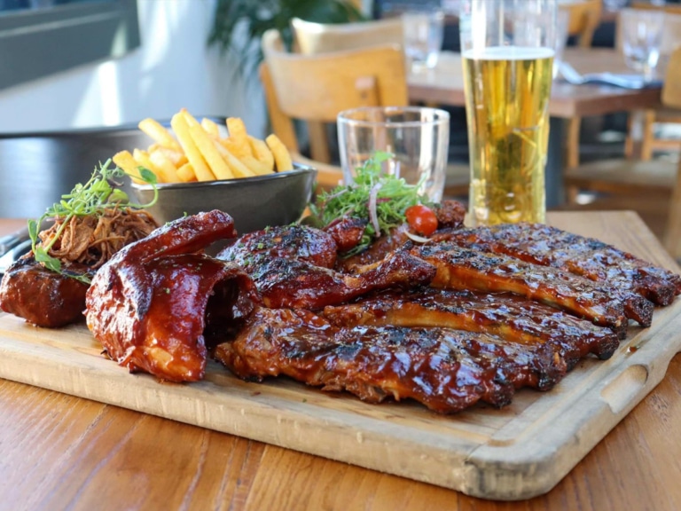 15 Best Restaurants in Queenstown Man of Many