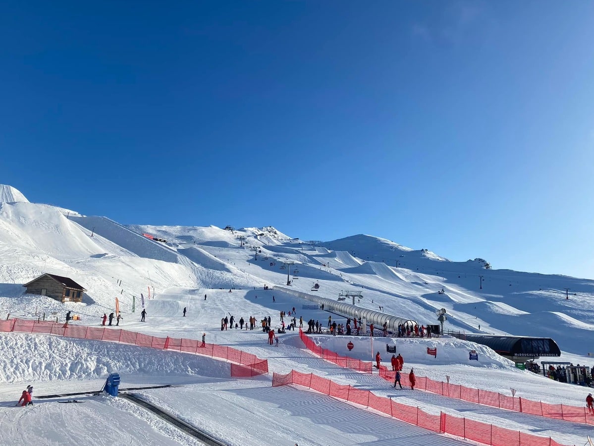 Busy Skiiers at Cardrona Ski Field