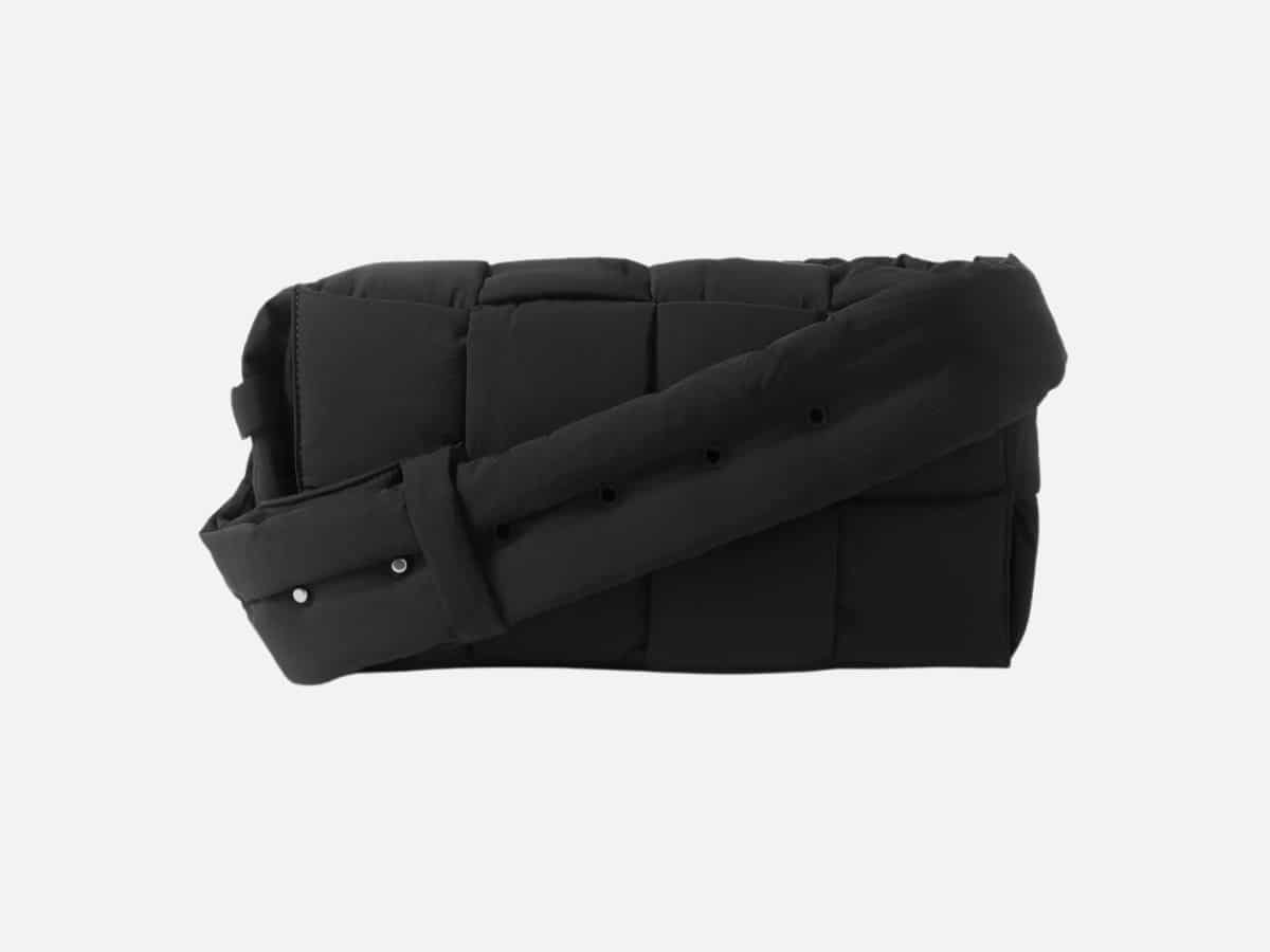 Bottega veneta intrecciato padded shell messenger bag