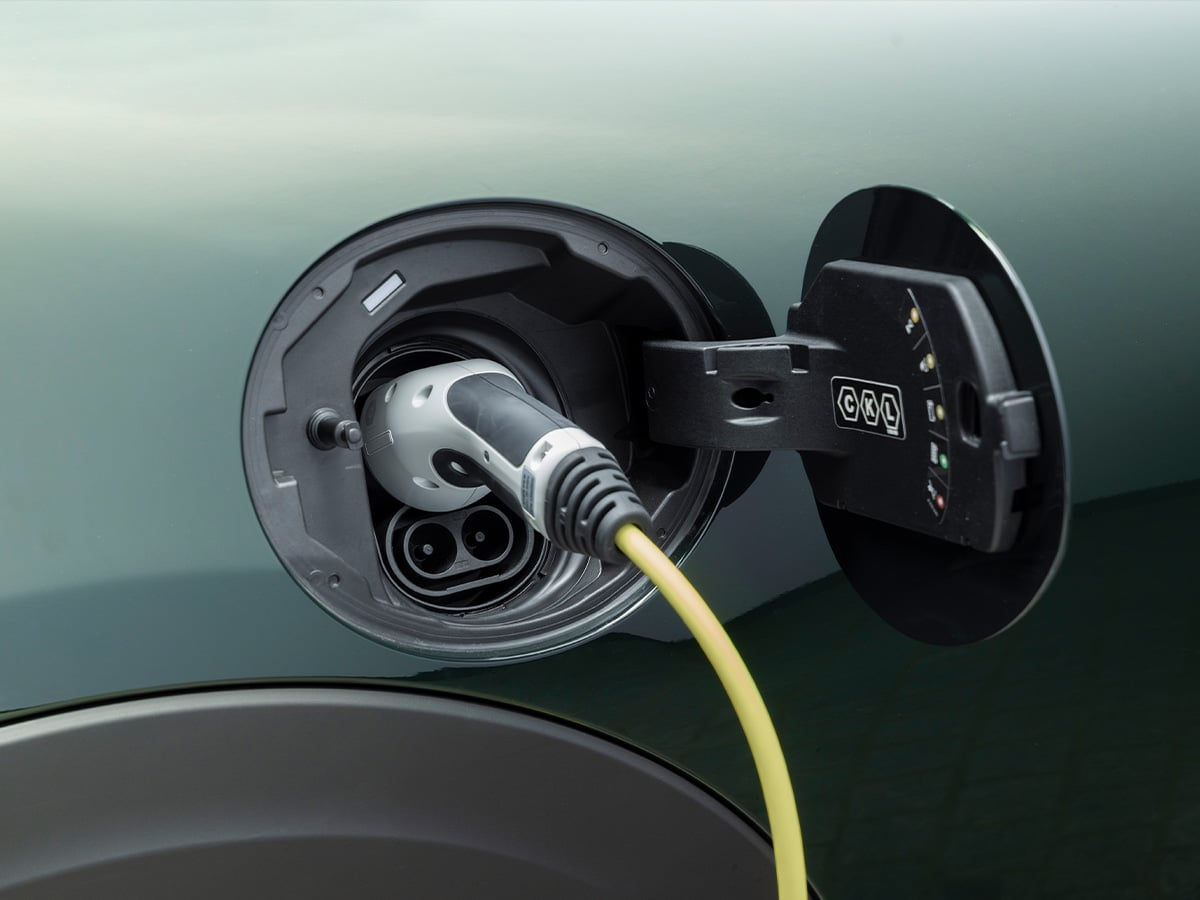 2022 mini hatch electric resolute charging port