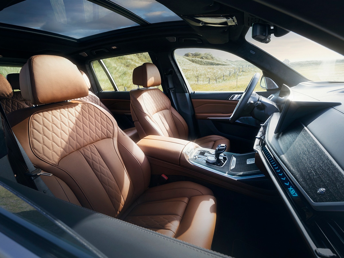 2023 bmw alpina xb7 3
