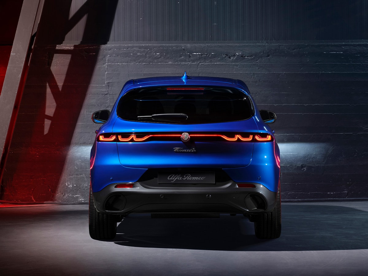 2023 alfa romeo tonale rear end