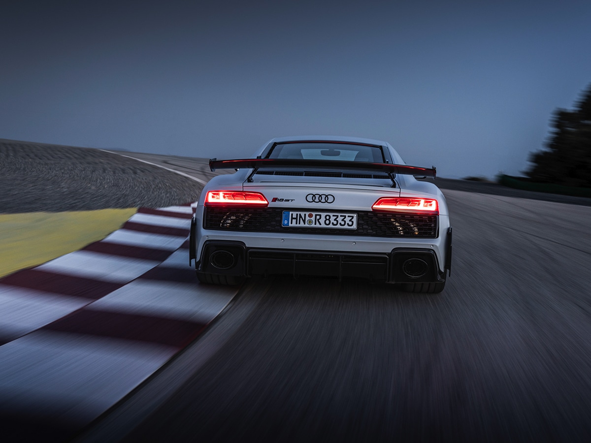 Audi r8 coupe v10 gt 2