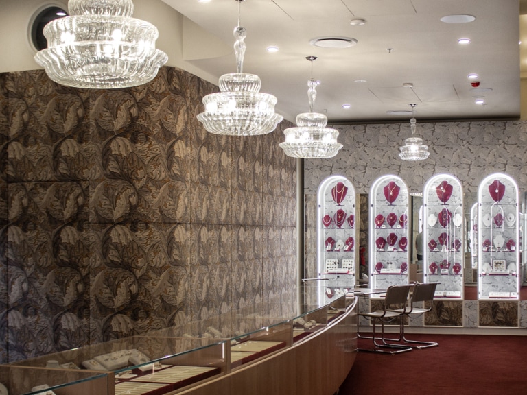 A Vintage Watchmaking Just Opened in an Iconic Sydney Antique