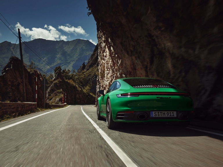 2023 Porsche 911 Carrera T Revealed, Priced for Australia | Man of Many