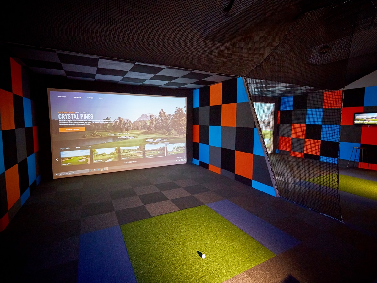 8 golf simulators precision golf 1